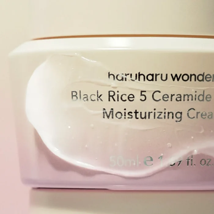 Haruharu-Wonder-Black-Rice-5-Ceramide-Barrier-Moisturizing-Cream-6.webp