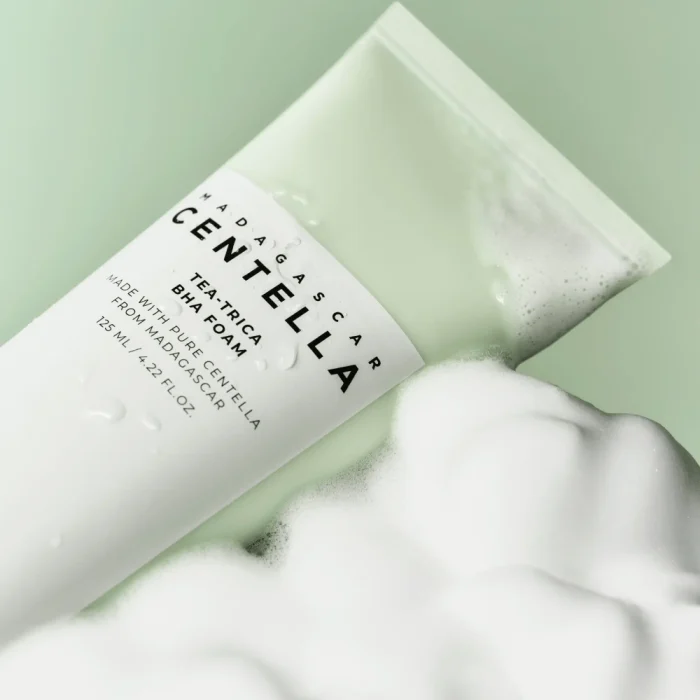 SKIN-1004-Madagascar-Centella-Tea-trica-BHA-Foam-2.webp